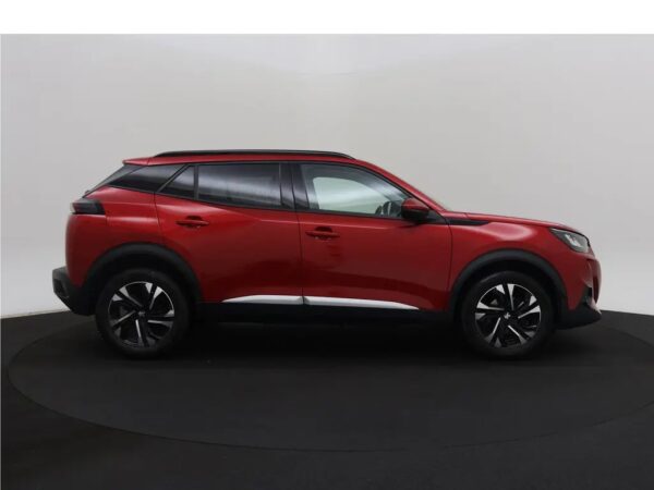 Peugeot 2008 1.2 PureTech Blue Lease Allure