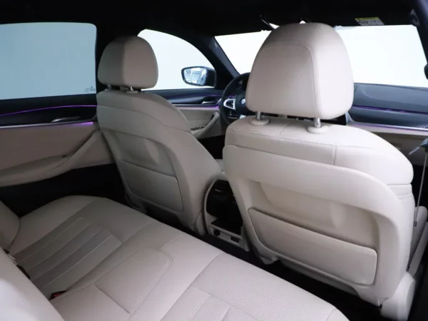 Photo 24 of 31 of WBA31BK000CK42091 BMW 5 Serie 520e Business Edition Plus