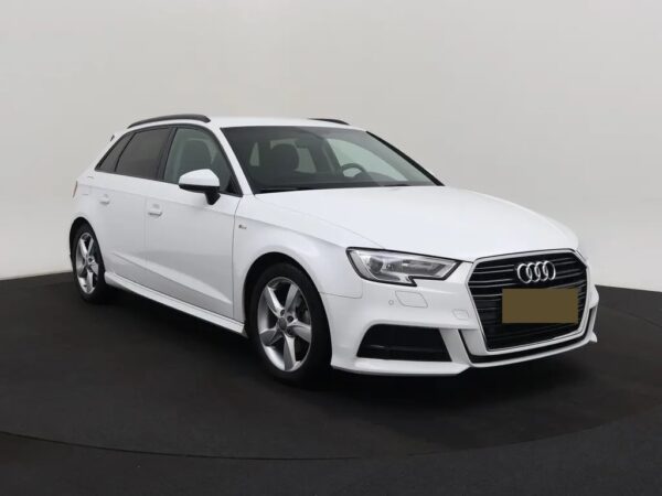 Audi A3 Sportback 1.5 TFSI S-Tronic Design Pro-Line S-Line