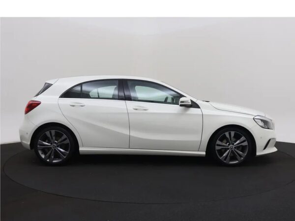 Mercedes-Benz A-Klasse 180 Business Solution Automaat Led