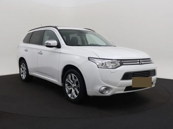 Photo 27 of 28 of JMBXDGG2WEZ002485 Mitsubishi Outlander 2.0 PHEV Instyle+