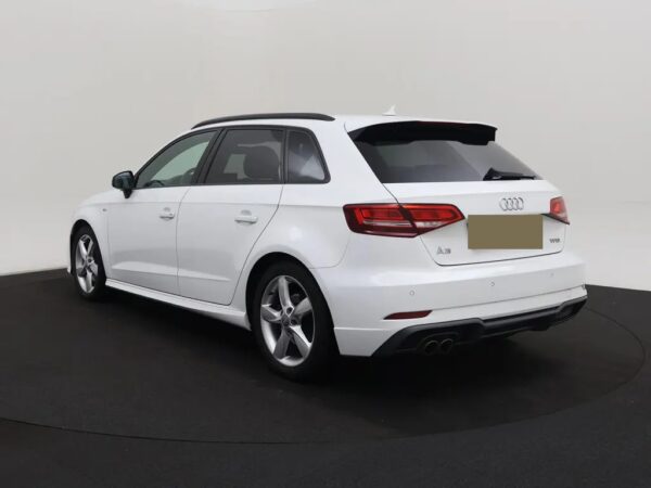 Audi A3 Sportback 1.5 TFSI S-Tronic Design Pro-Line S-Line