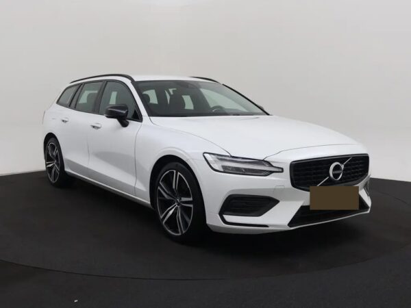 Volvo V60 2.0 B3 Momentum Advantage
