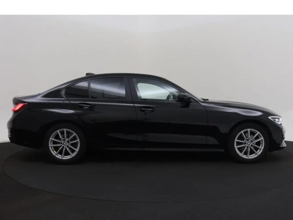 BMW 3 Serie 318i Aut. Business Edition