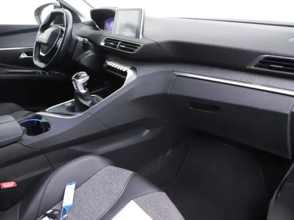 Peugeot 5008 1.2 PureTech Blue Lease Premium 7 Pers Clima