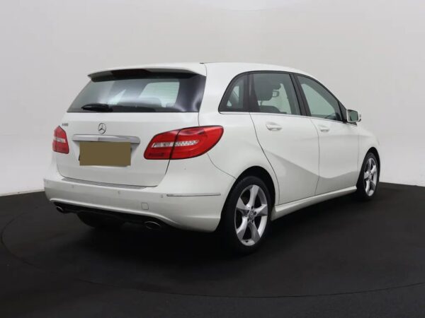 Mercedes-Benz B-Klasse 180 Ambition (5-drs MPV)