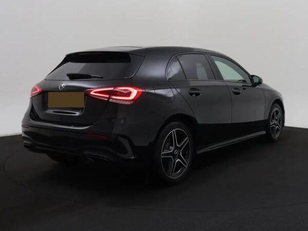 Mercedes-Benz A-Klasse 250e Premium AMG