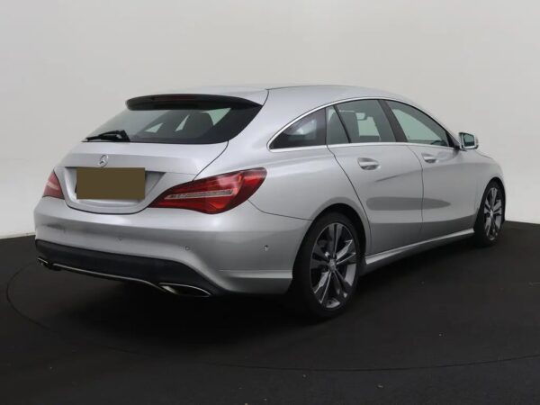 Mercedes-Benz CLA-Klasse Shooting Brake 180 Aut. Urban Ambition