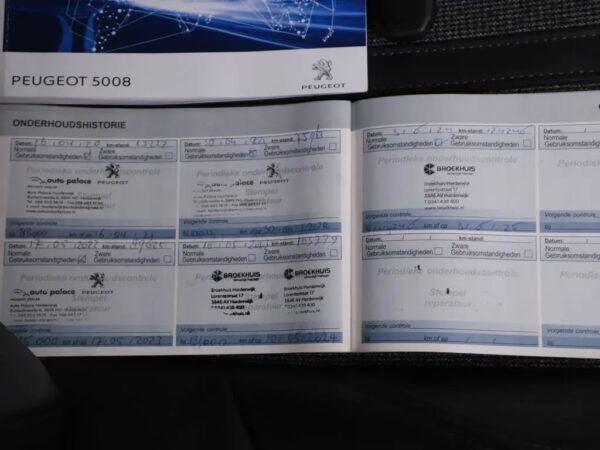 Peugeot 5008 1.2 PureTech Blue Lease Premium 7 Pers Clima