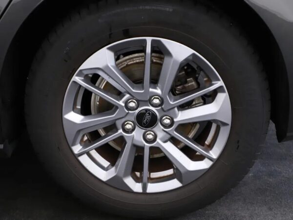 Photo 4 of 27 of WF0NXXGCHNPC45112 Ford Focus 1.0 EcoBoost Hybrid Titanium (5-drs