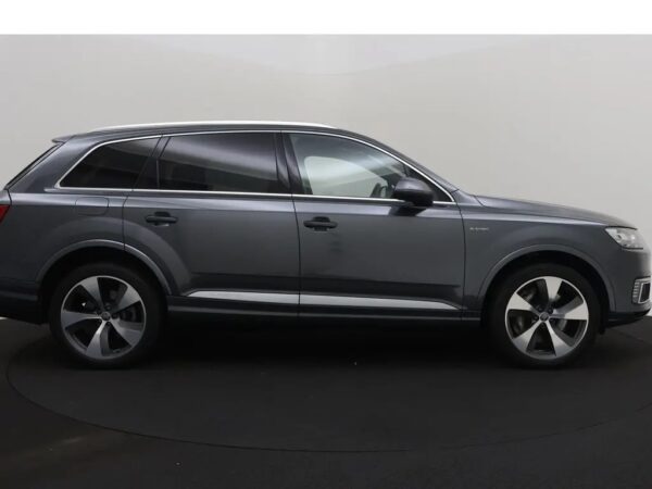 Audi Q7 3.0 TDI e-tron quattro Sport LED
