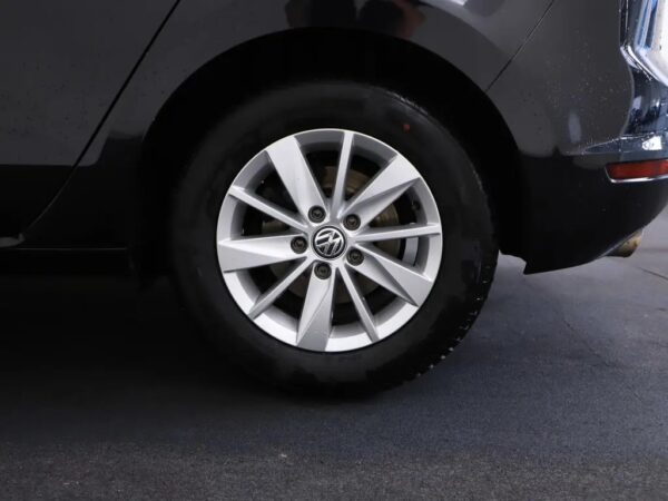 Volkswagen Golf Sportsvan 1.6 TDI Highline Heated-Seats