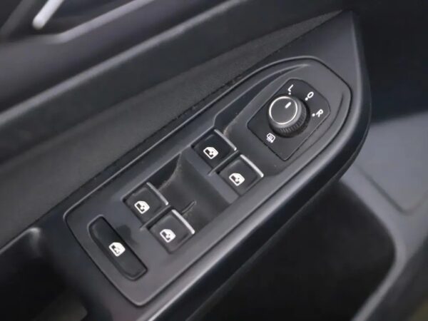 Volkswagen Golf 1.5 eTSI Style Clima