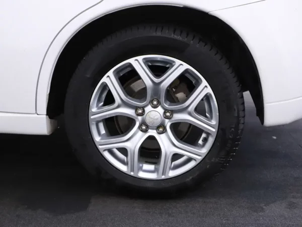Photo 6 of 28 of JMBXDGG2WEZ002485 Mitsubishi Outlander 2.0 PHEV Instyle+