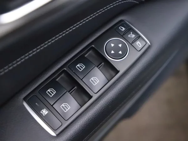 Mercedes-Benz E-Klasse Coupé 200 Ambition Sport Edition Coupé LED