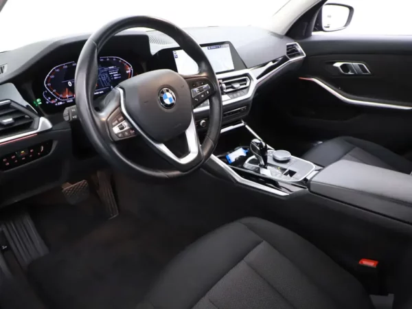 BMW 3 Serie 318i Aut. Business Edition