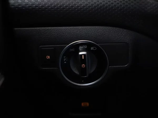 Mercedes-Benz A-Klasse 180 Business Solution Automaat Led