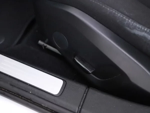 Volvo V60 2.0 B3 Momentum Advantage