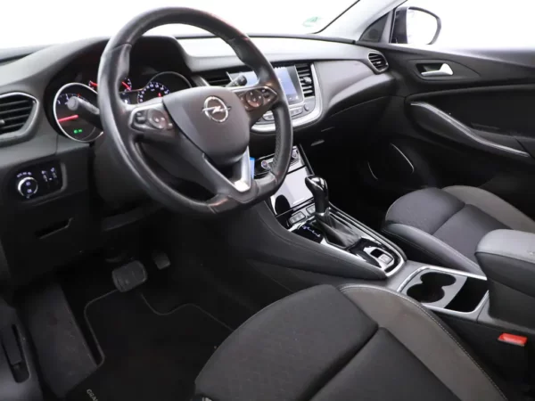 Opel Grandland X 1.2 Turbo Business Edition Navi