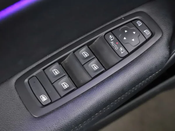 Photo 7 of 30 of VF1RFB00057047611 Renault Mégane Estate 1.2 TCe Bose