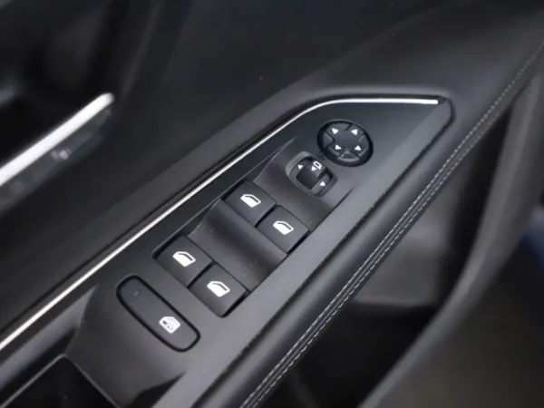 Peugeot 5008 1.2 PureTech Blue Lease Premium 7 Pers Clima