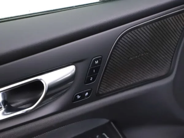 Volvo S60 2.0 Recharge T8 AWD R-Design