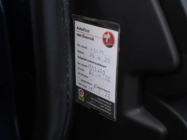 Photo 8 of 30 of VF1RFB00057047611 Renault Mégane Estate 1.2 TCe Bose