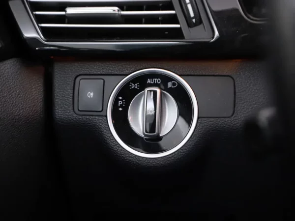 Mercedes-Benz E-Klasse Estate 200 CGI Aut. Business Class Avantgarde Xenon