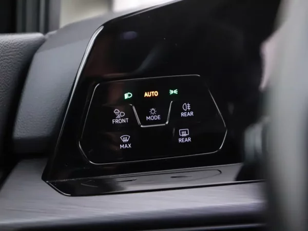 Volkswagen Golf 1.5 eTSI Style Clima