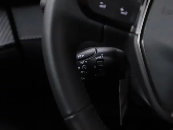 Peugeot 2008 1.2 PureTech Active Pack (5-drs