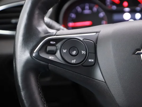 Opel Grandland X 1.2 Turbo Business Edition Navi