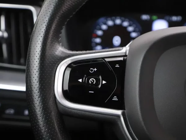 Volvo XC60 2.0 T8 Twin Engine AWD Momentum