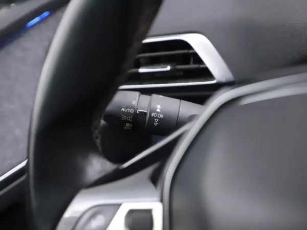 Peugeot 5008 1.2 PureTech Blue Lease Premium 7 Pers Clima