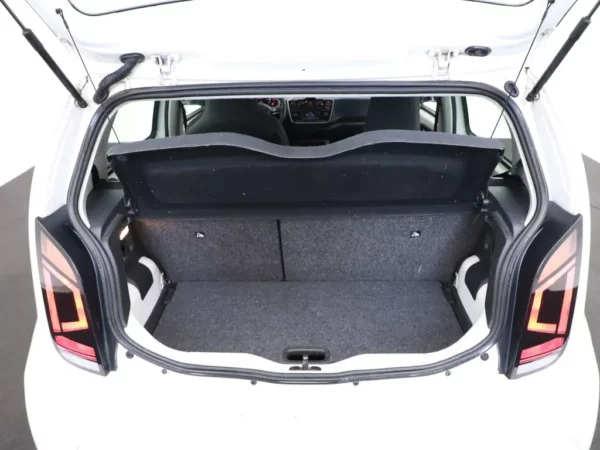 Volkswagen up! 1.0 BMT move up!