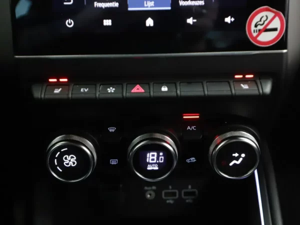 Renault Clio 1.6 E-Tech Hybrid 140 Intens