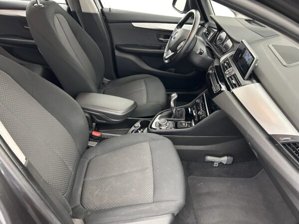 BMW 2 Serie Gran Tourer 216i Business Edition Plus LED