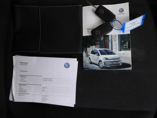 Volkswagen up! 1.0 BMT move up!