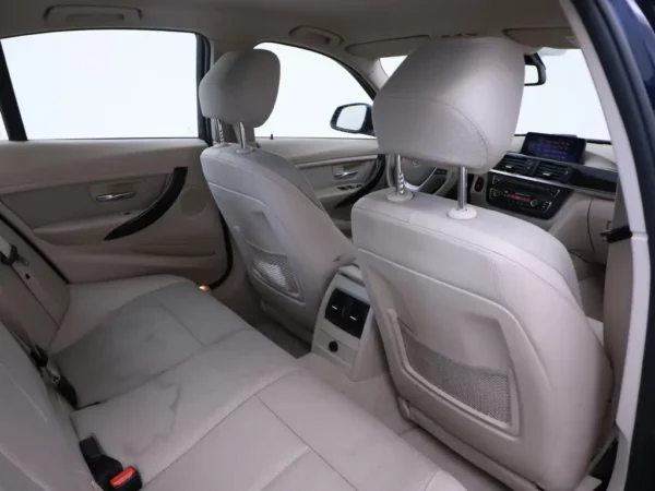 BMW 3-serie 320i Aut. High Executive