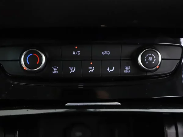 Photo 15 of 26 of W0VZRHNY1JS198545 Opel Grandland X 1.2 Turbo Online Edition AUT.
