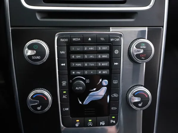 Volvo V60 2.0 D4 AUT. Ocean Race Business Pano