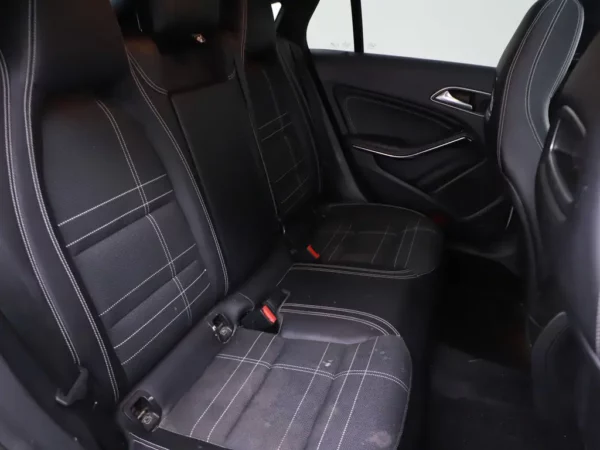 Mercedes-Benz CLA-Klasse Shooting Brake 180 Ambition Panodak