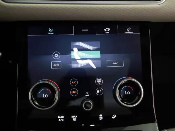 Land Rover Range Rover Velar 2.0 P250 Turbo AWD R-Dynamic SE Pano