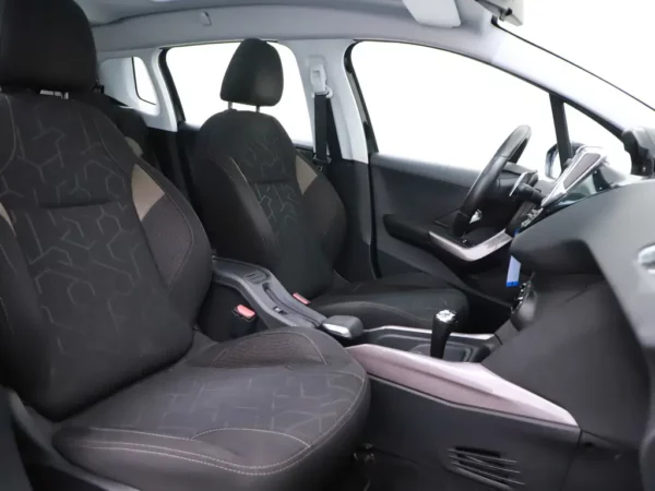 Peugeot 2008 1.2 PureTech Aut. Blue Lion Airco