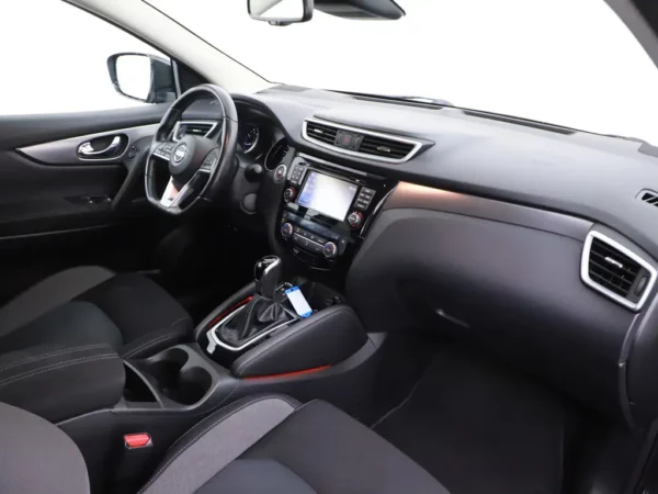 Nissan QASHQAI 1.2 Aut. N-Connecta