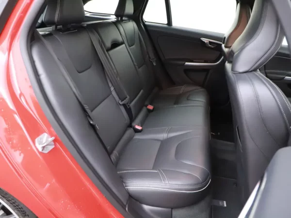 Volvo V60 2.0 D4 AUT. Ocean Race Business Pano