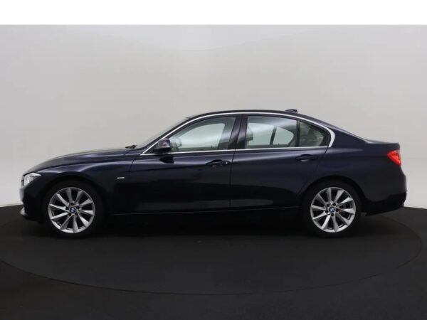BMW 3-serie 320i Aut. High Executive