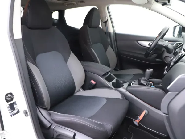 Nissan QASHQAI 1.2 Aut. N-Connecta