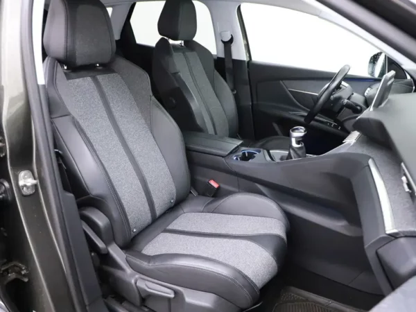 Peugeot 3008 1.2 PureTech Première