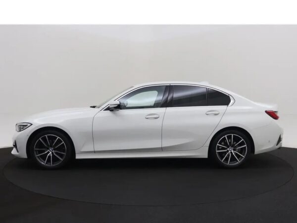 BMW 3-serie 320i Aut. High Executive (4-drs Sedan) Nav