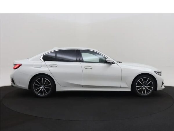 BMW 3-serie 320i Aut. High Executive (4-drs Sedan) Nav